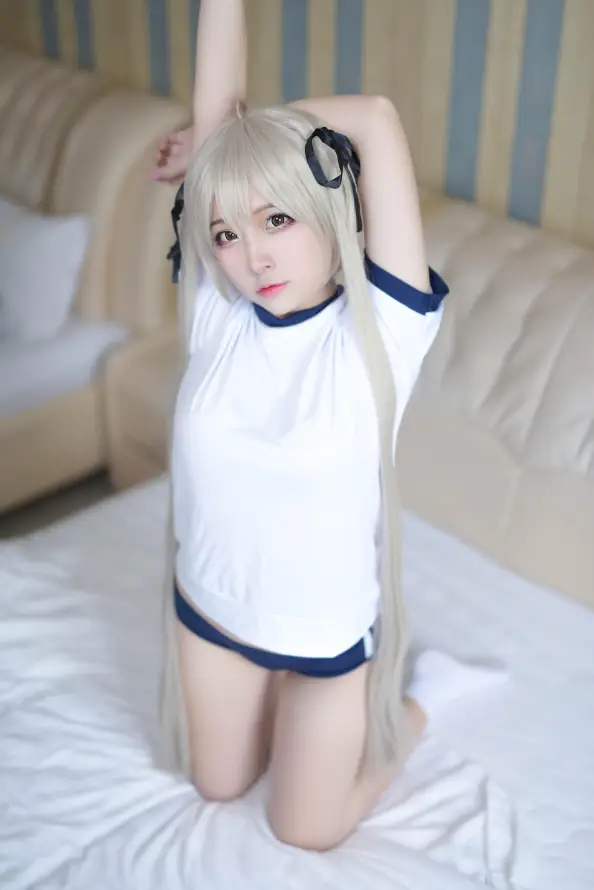 4k少女壁纸 - 床 - 居家 - 白袜「哲风壁纸」