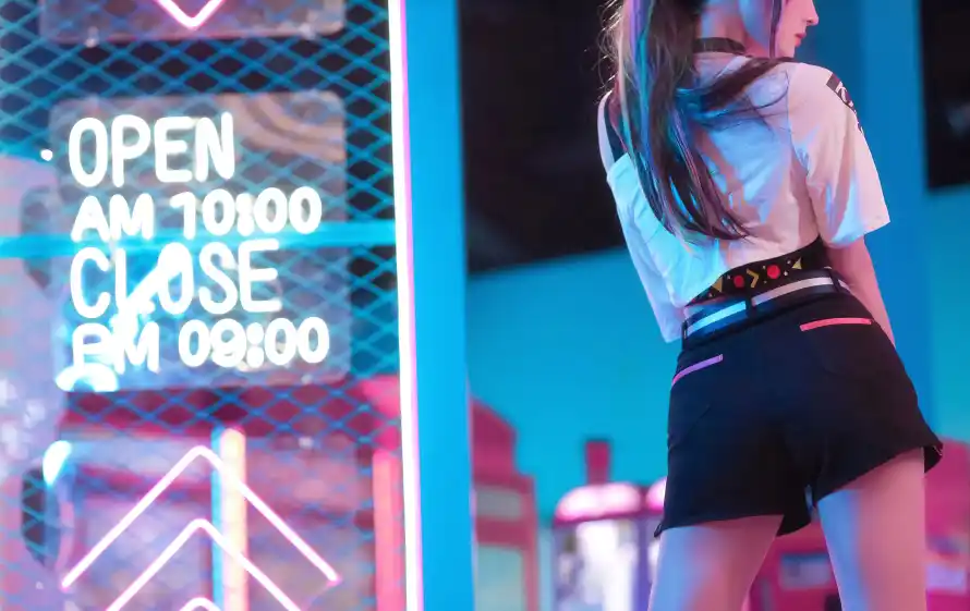 4k时尚壁纸-美女 - 背影-酷飒「哲风壁纸」