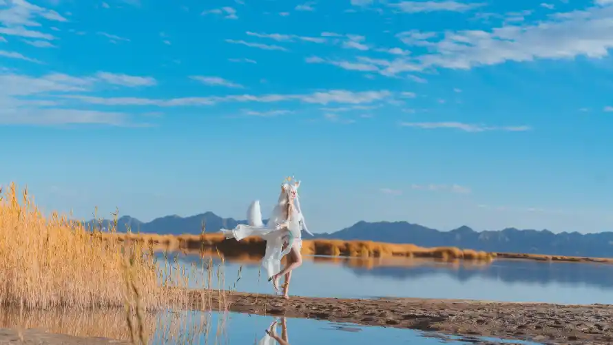 8k晴空壁纸-湖景 - 湖泊-滩涂「哲风壁纸」