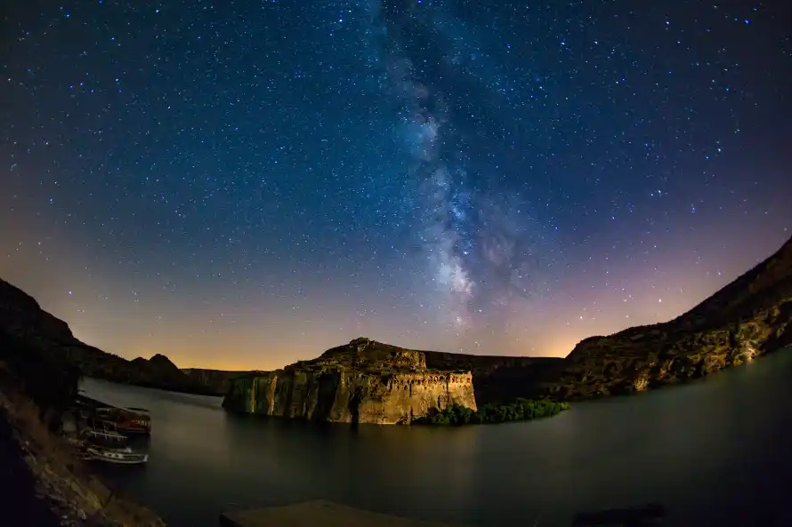 4k夜景壁纸-山峦 - 星空-暮色「哲风壁纸」