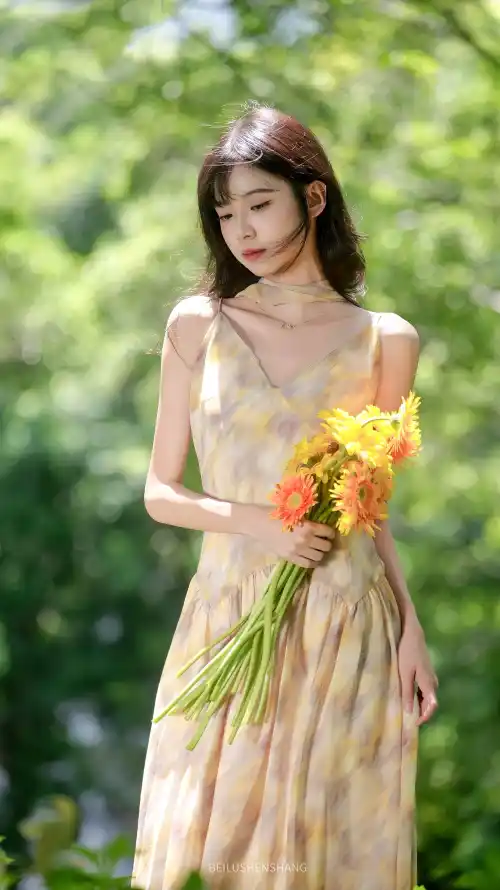 4k写真壁纸 - 夏日 - 少女 - 户外「哲风壁纸」