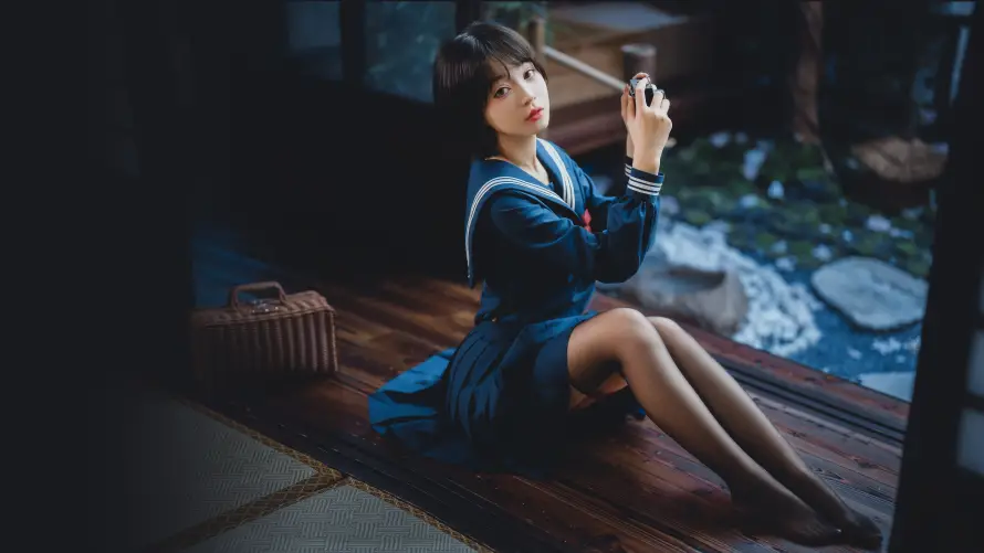 4k侧坐壁纸-jk - 制服-回眸「哲风壁纸」
