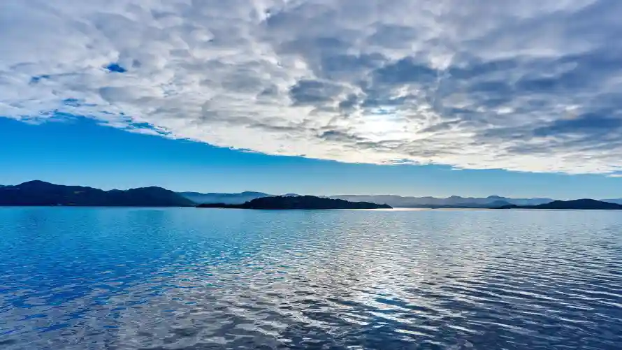8k天空壁纸-开阔 - 景色-水面「哲风壁纸」