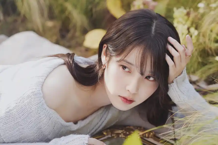 4kIU壁纸-俯拍 - 写真-女神「哲风壁纸」