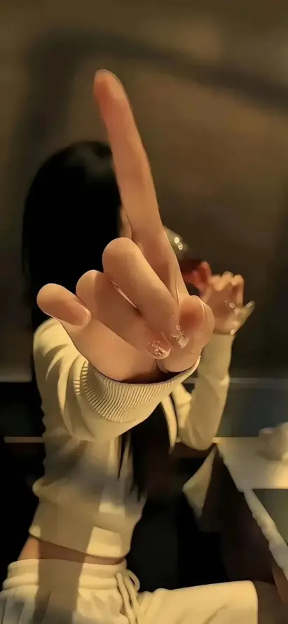 4k女生壁纸 - 好看 - 室内 - 戒指「哲风壁纸」