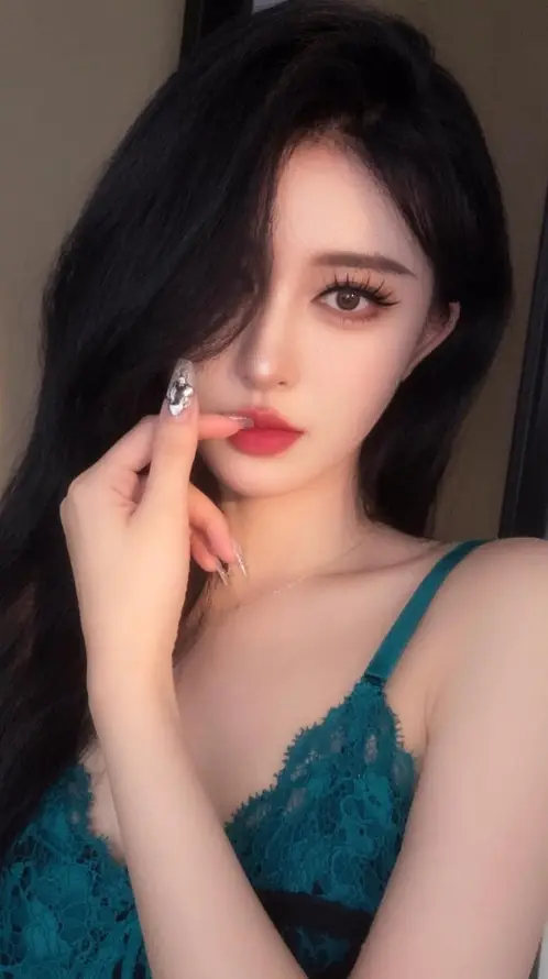 4k吊带壁纸 - 女性 - 性感 - 红唇「哲风壁纸」
