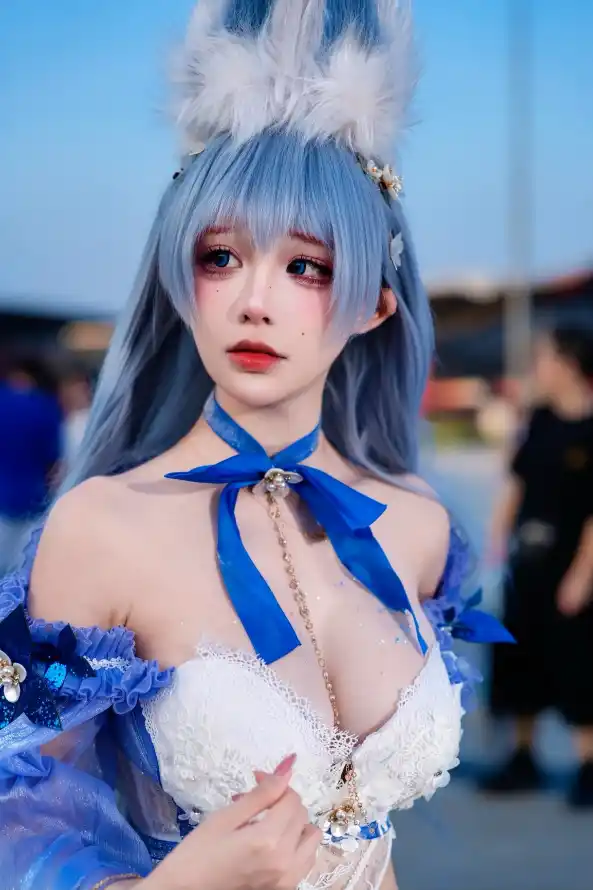 4k兔耳壁纸 - 少女 - 户外 - 漫展「哲风壁纸」