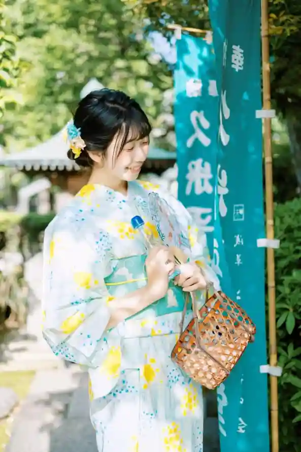 4k人像壁纸 - 侧脸 - 发饰 - 夏日「哲风壁纸」