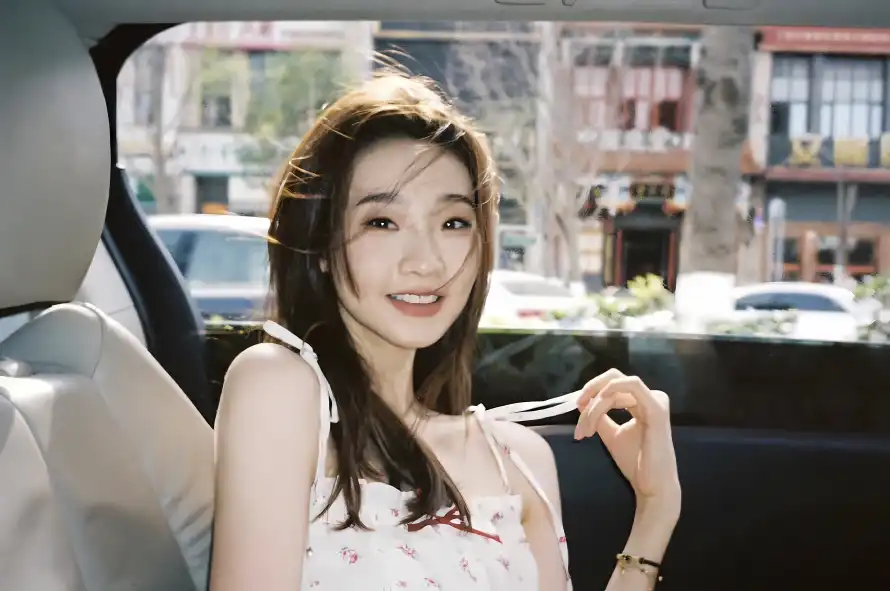 5k人像壁纸-吊带 - 少女-清新「哲风壁纸」