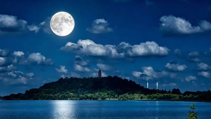 2k云朵壁纸-夜景 - 夜空-山影「哲风壁纸」