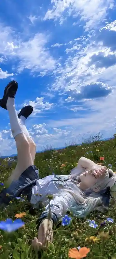 4k仰躺壁纸 - 夏日 - 户外 - 花海「哲风壁纸」
