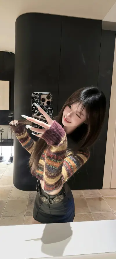 4k室内壁纸 - 比耶 - 甜酷 - 美女「哲风壁纸」