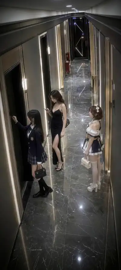 4k穿搭壁纸 - 美女 - 聚会 - 闺蜜「哲风壁纸」
