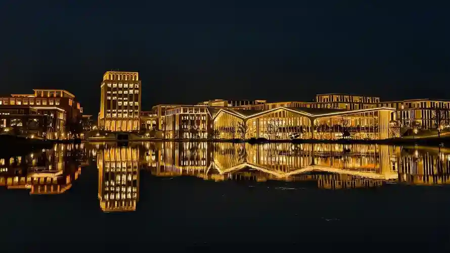 3k夜景壁纸-暖色调 - 老厂房-黄浦江「哲风壁纸」 3k夜景壁纸-暖色调 - 老厂房-黄浦江「哲风壁纸」