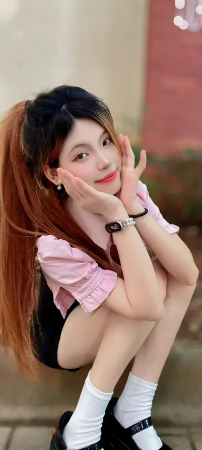4k托脸壁纸 - 美女 - 蹲姿 - 双马尾「哲风壁纸」