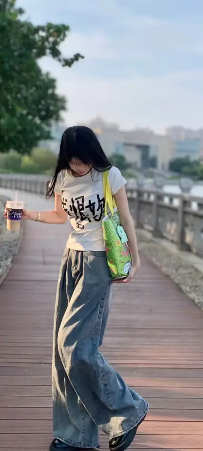 4k美女壁纸 - 街拍 - 长发 - 冰美式「哲风壁纸」