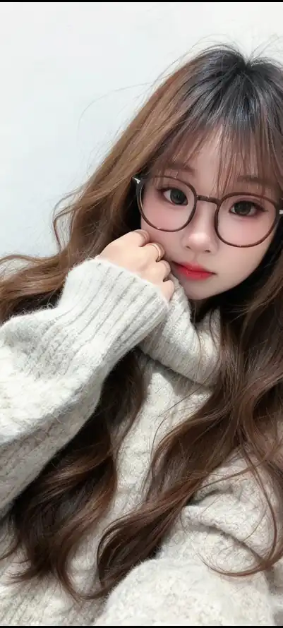 4k托脸壁纸 - 红唇 - 美女 - 软萌「哲风壁纸」