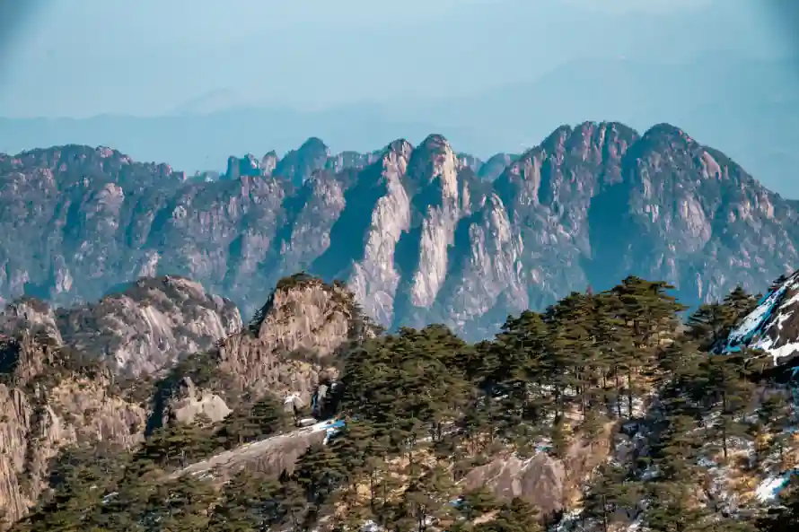 2k大山壁纸-奇峰 - 山峦-岩石「哲风壁纸」