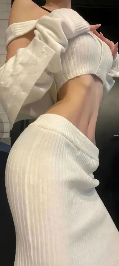 4k白衣壁纸 - 细腰 - 美女 - 露腰「哲风壁纸」
