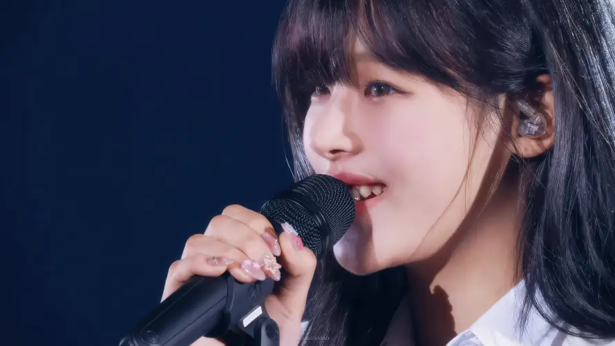 4k侧脸壁纸 - 演出 - 演唱 - 耳返「哲风壁纸」