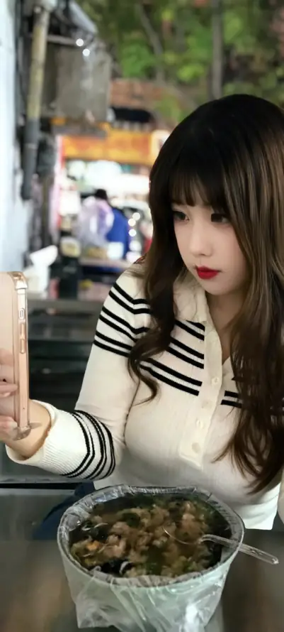 4k休闲壁纸 - 手机 - 红唇 - 美女「哲风壁纸」