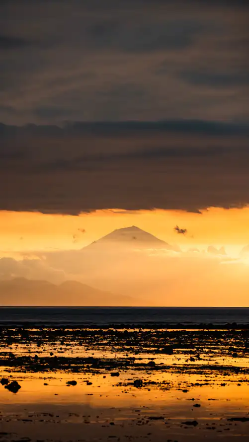 4k日落壁纸 - 晚霞 - 海滩 - 火山「哲风壁纸」