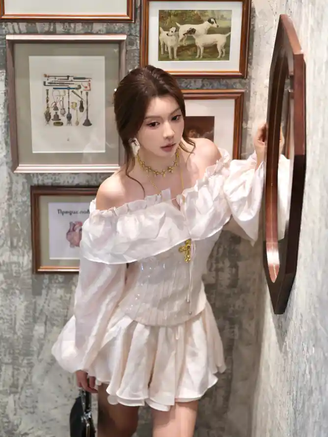 4k美女壁纸 - 🔥 - 相框墙 - 室内写真「哲风壁纸」