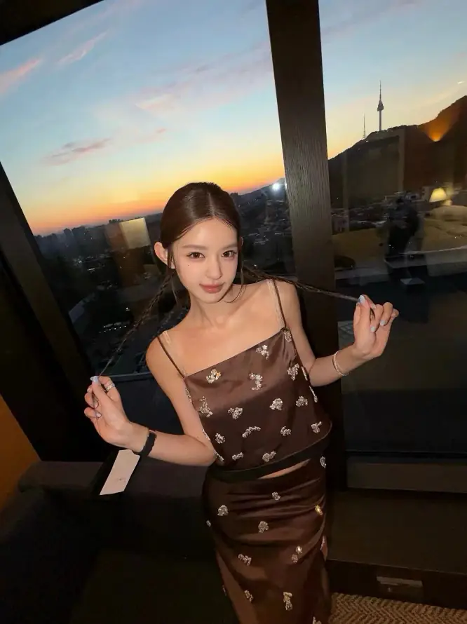 4k日落壁纸 - 美女 - 自拍 - 长发「哲风壁纸」