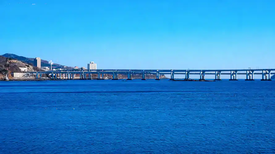 4k大桥壁纸-海景 - 海面-蓝天「哲风壁纸」