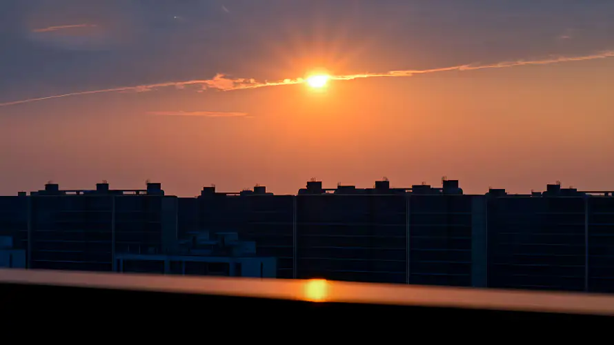 4k云层壁纸-倒影 - 傍晚-夕阳「哲风壁纸」
