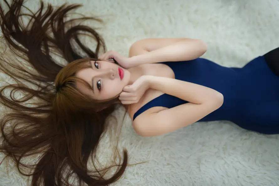 3k泳装壁纸-黑丝 - 死库水-长卷发「哲风壁纸」