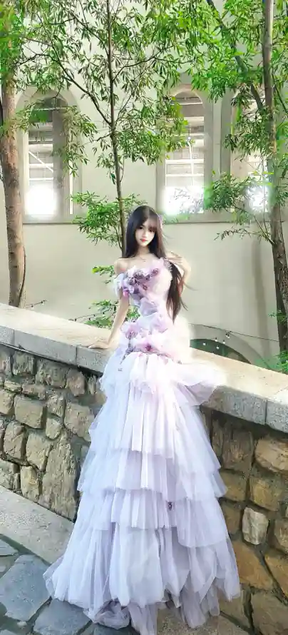 4k树木壁纸 - 石墙 - 美女 - 薄纱「哲风壁纸」