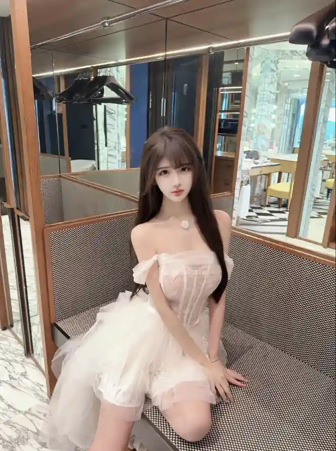 4k写真壁纸 - 美女 - 露肩 - 项链「哲风壁纸」