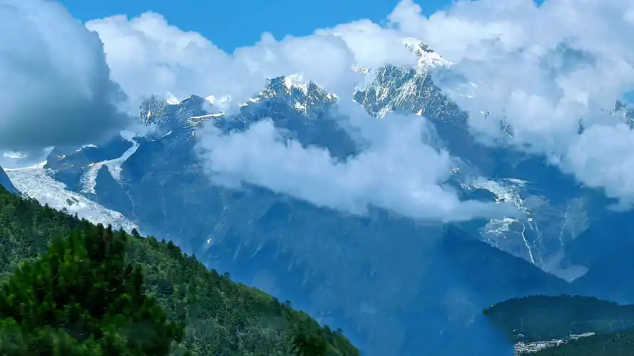 4k云雾壁纸-大山 - 山坡-山野「哲风壁纸」