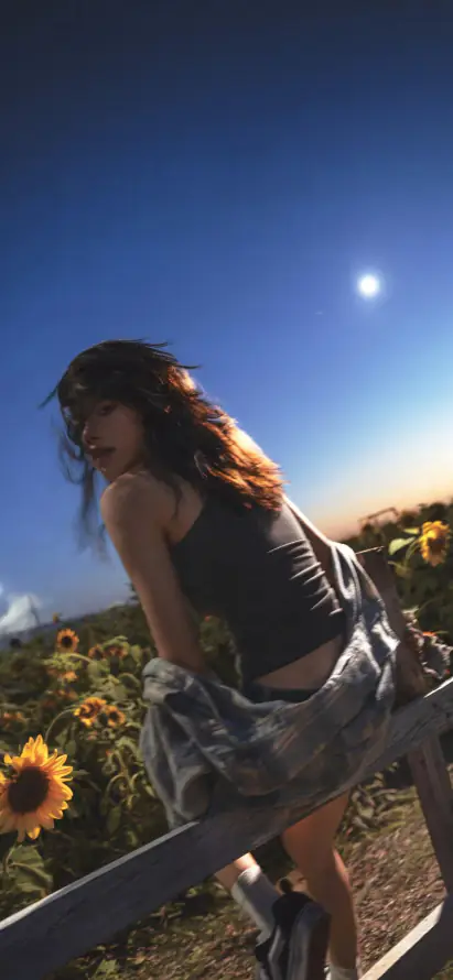 4k夕阳壁纸 - 美女 - 花田 - 蓝天「哲风壁纸」