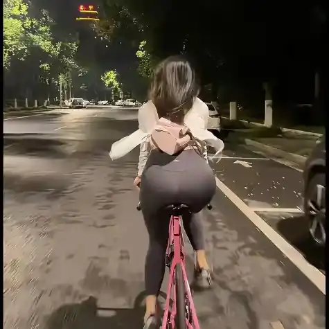 铁胆机器猫的头像