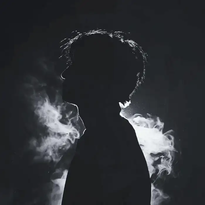 用户卓俞的头像