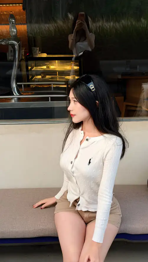 4k侧颜壁纸 - 墨镜 - 美女 - 长发「哲风壁纸」