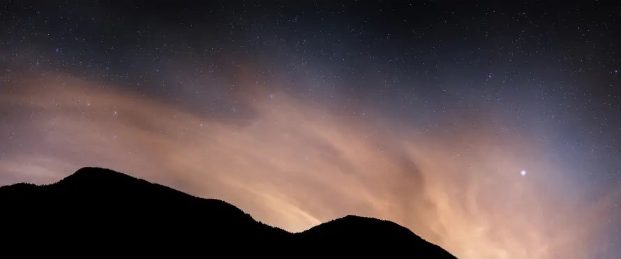 4k夜晚壁纸 - 夜空 - 山脉 - 星空「哲风壁纸」