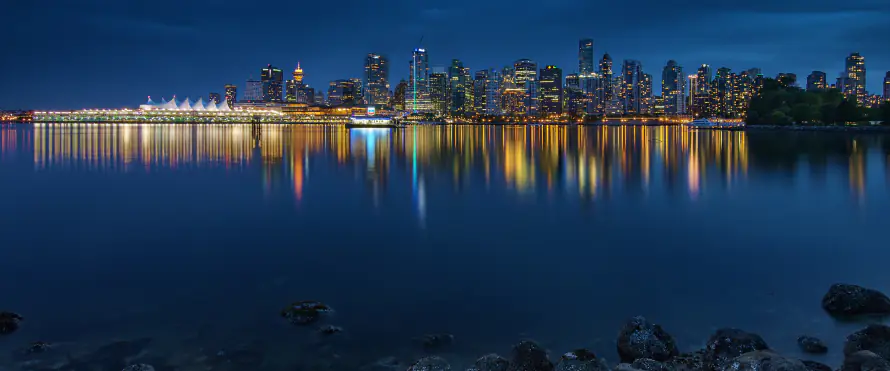 4k夜景壁纸 - 水岸 - 海湾 - 游船「哲风壁纸」
