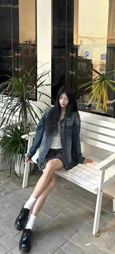 4k白袜壁纸 - 美女 - 🔥 - 黑长直「哲风壁纸」