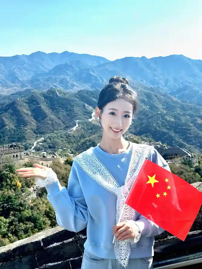 4k山脉壁纸 - 美女 - 蓝天 - 长城「哲风壁纸」