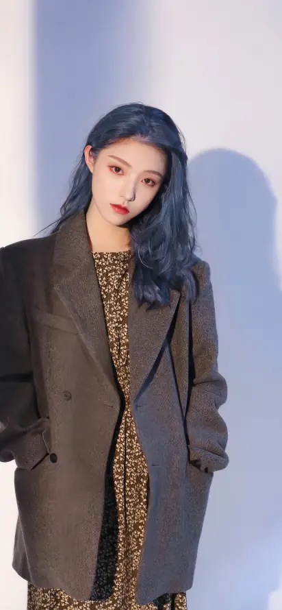 4k写真壁纸 - 红唇 - 美女 - 蓝发「哲风壁纸」