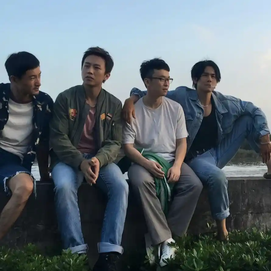 4k合照壁纸 - 户外 - 江边 - 蓝天「哲风壁纸」