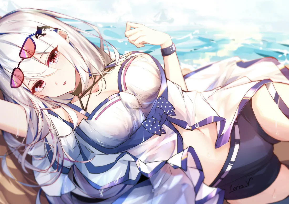 3k白发少女壁纸｜海边沙滩泳装少女背景图片 - 清新夏日「哲风壁纸」