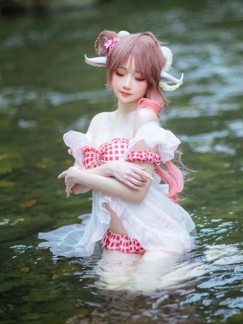 可爱女孩泳池背景图片 - 甜美风「哲风壁纸」 可爱女孩泳池背景图片 - 甜美风「哲风壁纸」