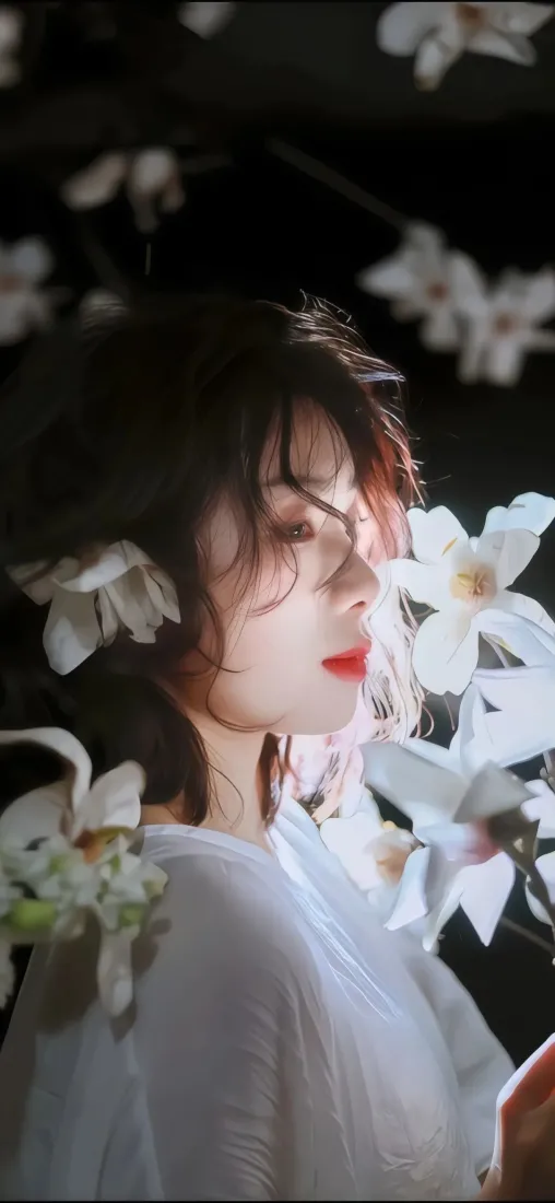 美女氛围感手机壁纸|唯美花朵背景图片 - 浪漫「哲风壁纸」 美女氛围感手机壁纸|唯美花朵背景图片 - 浪漫「哲风壁纸」