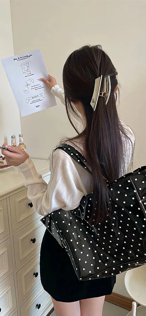 美女小清新手机壁纸|小清新背景图片 - 背波点包女孩「哲风壁纸」 美女小清新手机壁纸|小清新背景图片 - 背波点包女孩「哲风壁纸」