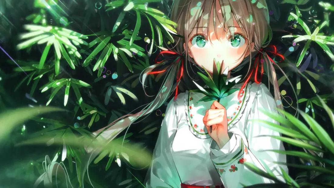 绿眼双马尾动漫少女手持绿植站在茂密鲜绿的植物丛中，氛围清新治愈。