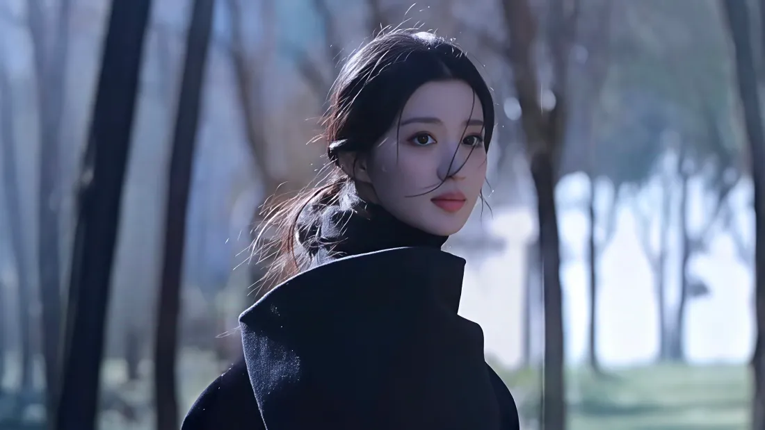 3k(王楚然壁纸|林间背景图片 - 美女)「哲风壁纸」 3k(王楚然壁纸|林间背景图片 - 美女)「哲风壁纸」